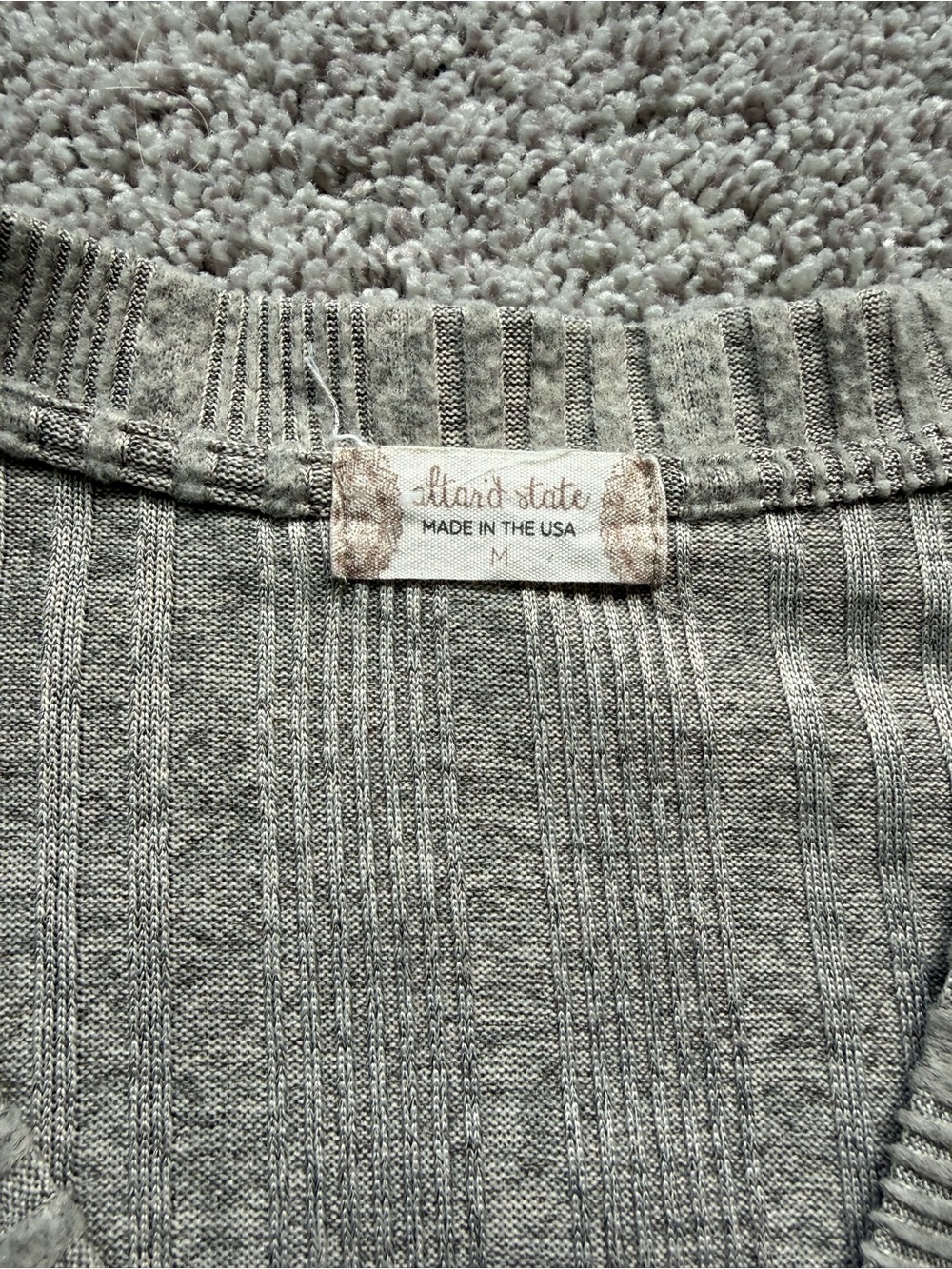 Light Gray/Cream Ribbed V-Neck Button Cardigan - Picture 3 of 4